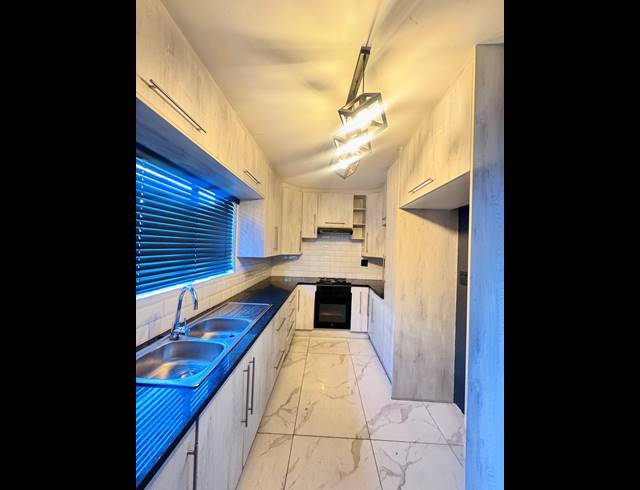 4 BEDROOM FREESTANDING FOR SALE IN MINERALIA